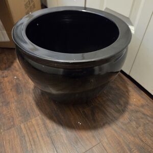 Red Lantern 14" Solid Black Porcelain Fishbowl